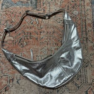 Free people idle hands sling pewter metallic silver chrome leather bag